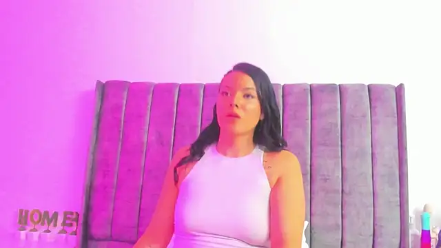 Evelin  thompsson online show from 05/12/26, 03:36