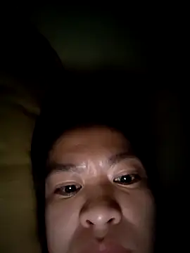 Snapshot of Luna_Moonfang chatting on 03/19/26, 08:13 Luna Moonfang online show from 03/19/26, 08:13