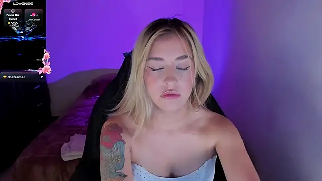 saradiazxxx online show from 05/12/26, 04:37