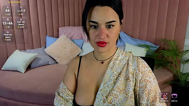 Snapshot of key_of_lust chatting on 03/17/26, 01:32 key of lust online show from 03/17/26, 01:32