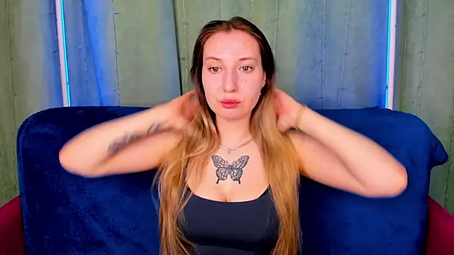 Snapshot of JollyBlondy chatting on 03/18/26, 01:31 JollyBlondy online show from 03/18/26, 01:31