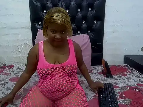 ChubbyMidgetxxx online show from 02/23/26, 06:11