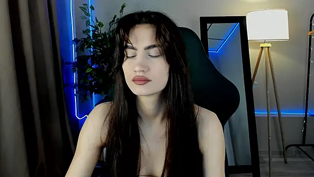 Adele Lanea online show from 05/07/26, 12:38