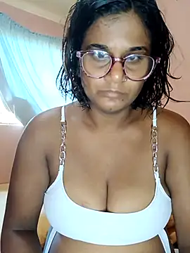 indianstrawberrylips4u online show from 03/20/26, 05:23