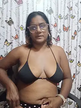indianstrawberrylips4u online show from 05/14/26, 03:52