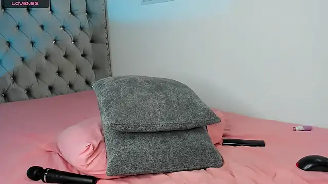 eva cutee  online show from 04/26/26, 01:25