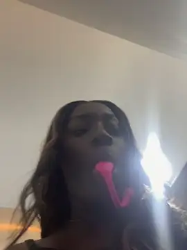 ZarahFerreira online show from 06/23/26, 11:25