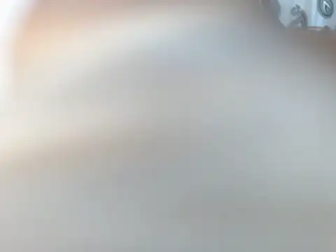 Snapshot of your_princess010 chatting on 02/18/26, 01:07 your princess010 online show from 02/18/26, 01:07