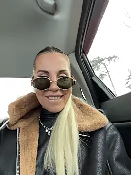LisaMurr online show from 04/28/26, 12:21