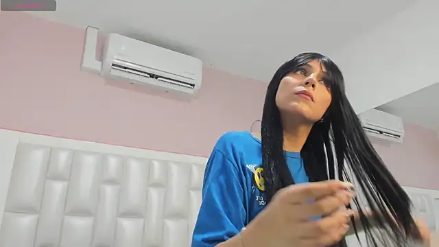 Liia Collins online show from 05/07/26, 05:40