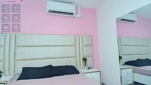 Liia Collins online show from 06/12/26, 05:45