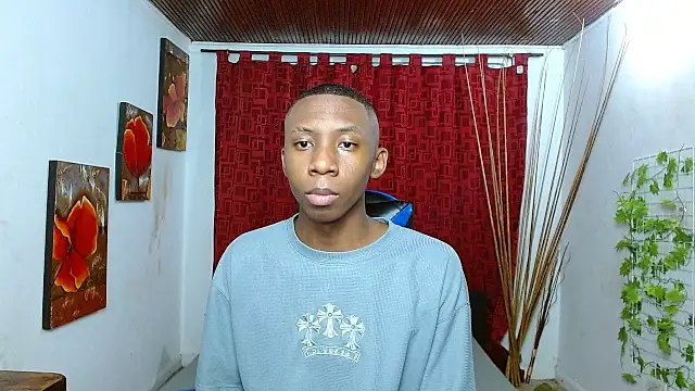 milo018 online show from 05/08/26, 07:52