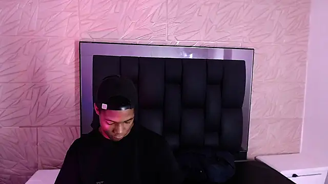 Santiago Ortiz  online show from 03/13/26, 03:07