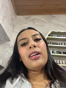 Snapshot of Tifqueen chatting on 03/05/26, 02:57 Tifqueen online show from 03/05/26, 02:57