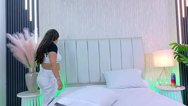 Lorenn Sweet online show from 05/07/26, 11:15