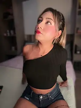 Dulce Sofi  online show from 04/24/26, 11:07