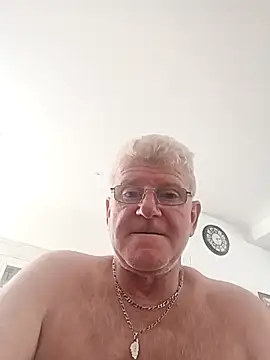 Snapshot of olivbisoumis chatting on 02/19/26, 01:29 olivbisoumis online show from 02/19/26, 01:29