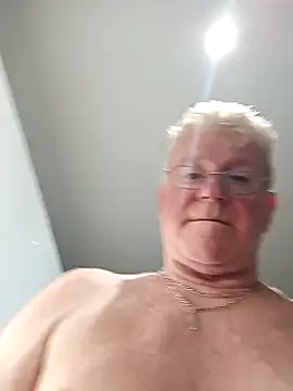 Snapshot of olivbisoumis chatting on 03/18/26, 06:05 olivbisoumis online show from 03/18/26, 06:05