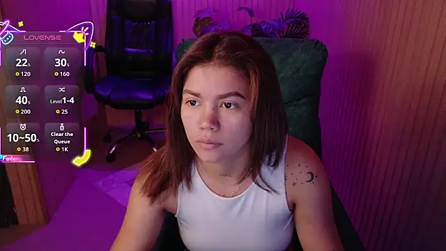 Alessia Monroe  online show from 06/12/26, 08:19