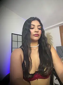 Snapshot of sara_stormy chatting on 04/18/26, 07:07 sara stormy online show from 04/18/26, 07:07