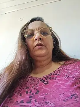 Noemipopi online show from 06/24/26, 07:02
