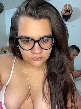 Snapshot of LuxuryloversCO chatting on 03/14/26, 04:18 LuxuryloversCO online show from 03/14/26, 04:18