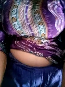 BreezySexyGirl69 online show from 05/06/26, 07:35