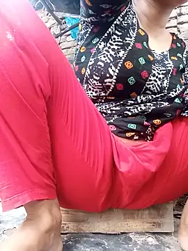 BreezySexyGirl69 online show from 05/16/26, 08:55