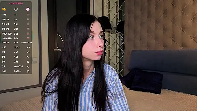 MiguelinaRasmuson online show from 04/25/26, 11:02