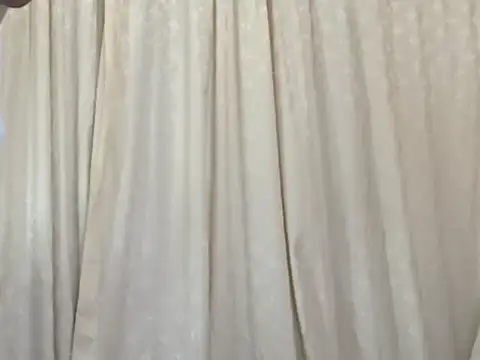 Zoe Robbins online show from 04/04/26, 03:27