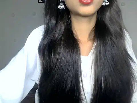 SIKSHA SINGH online show from 04/26/26, 07:00