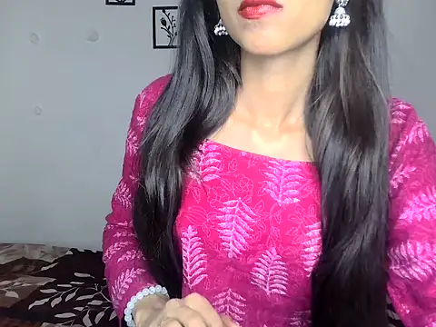 SIKSHA SINGH online show from 04/30/26, 09:08
