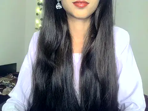 SIKSHA SINGH online show from 05/14/26, 05:53