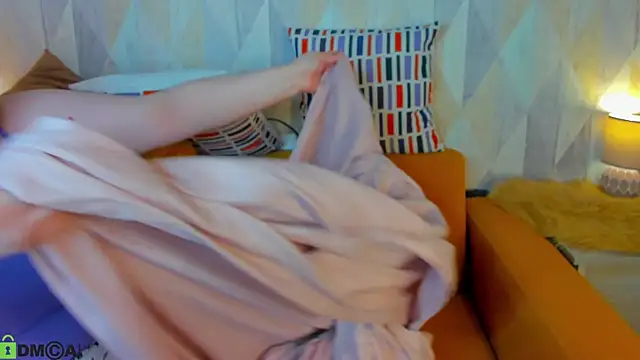 MoonlitAdele online show from 04/28/26, 01:04