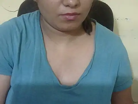 Snapshot of Aniya_Hazel chatting on 03/21/26, 06:55 Aniya Hazel online show from 03/21/26, 06:55