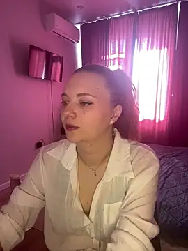 DistrictGirl online show from 04/06/26, 01:34