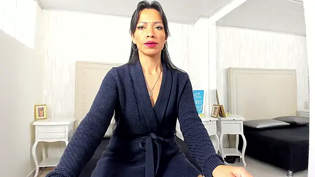 FernandaAvilax online show from 05/11/26, 07:33