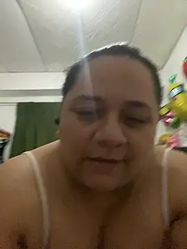 Snapshot of Melanny69x chatting on 02/20/26, 01:24 Melanny69x online show from 02/20/26, 01:24