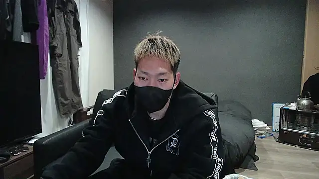 Snapshot of ryuaaaaa chatting on 03/22/26, 09:13 ryuaaaaa online show from 03/22/26, 09:13