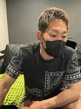 Snapshot of ryuaaaaa chatting on 03/25/26, 05:19 ryuaaaaa online show from 03/25/26, 05:19