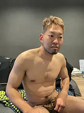 Snapshot of ryuaaaaa chatting on 04/29/26, 05:30 ryuaaaaa online show from 04/29/26, 05:30