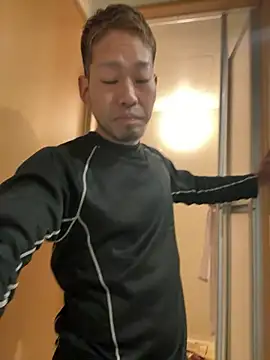 Snapshot of ryuaaaaa chatting on 04/30/26, 02:12 ryuaaaaa online show from 04/30/26, 02:12