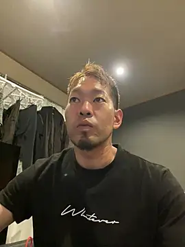 Snapshot of ryuaaaaa chatting on 05/10/26, 04:56 ryuaaaaa online show from 05/10/26, 04:56