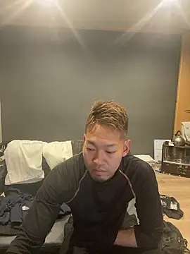 Snapshot of ryuaaaaa chatting on 06/07/26, 12:20 ryuaaaaa online show from 06/07/26, 12:20