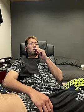 Snapshot of ryuaaaaa chatting on 06/25/26, 02:10 ryuaaaaa online show from 06/25/26, 02:10