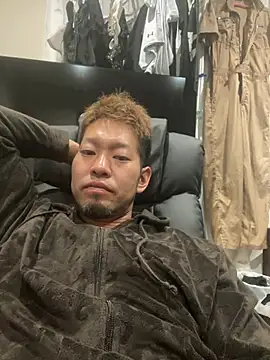 Snapshot of ryuaaaaa chatting on 07/07/26, 04:44 ryuaaaaa online show from 07/07/26, 04:44
