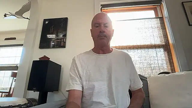 Guy  Grey online show from 04/10/26, 01:16