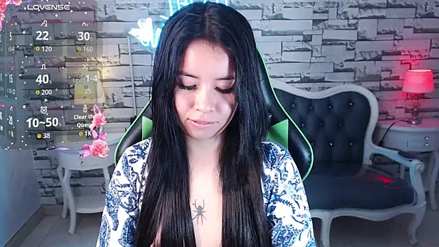 Snapshot of Kylia_a chatting on 06/19/26, 12:53 Kylia a online show from 06/19/26, 12:53