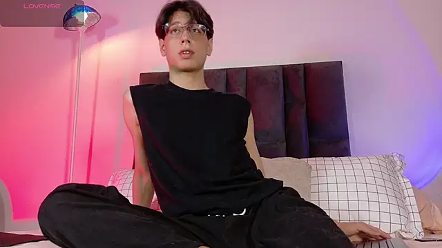 lui x dust online show from 05/09/26, 03:23