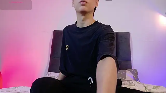 lui x dust online show from 05/24/26, 03:33